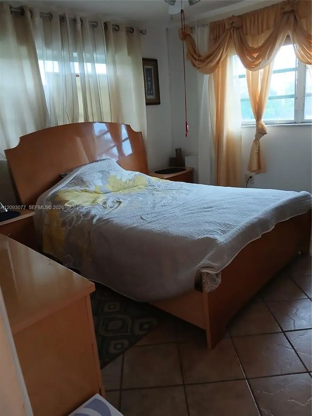 5 of 10 - 17001 Ne 13th Avenue #203, Miami, FL