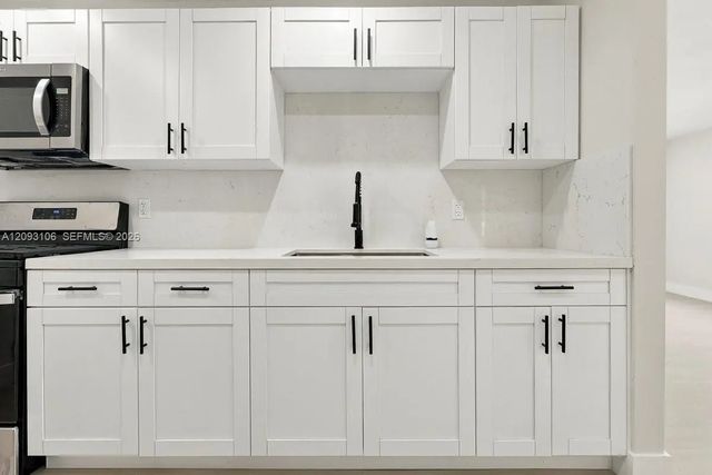 4 of 38 - 18814 Nw 46th Avenue, Miami Gardens, FL
