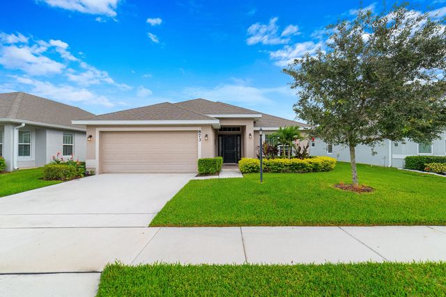 873 Ne Whistling Duck Way, Port St. Lucie