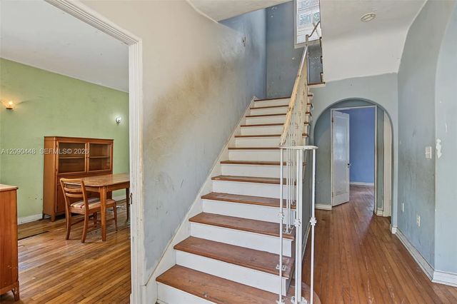 3 of 26 - 931 Nw 14th Court, Miami, FL