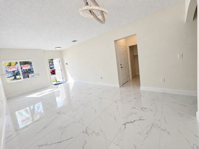 3 of 13 - 2207 Se 23rd Avenue #2207, Homestead, FL