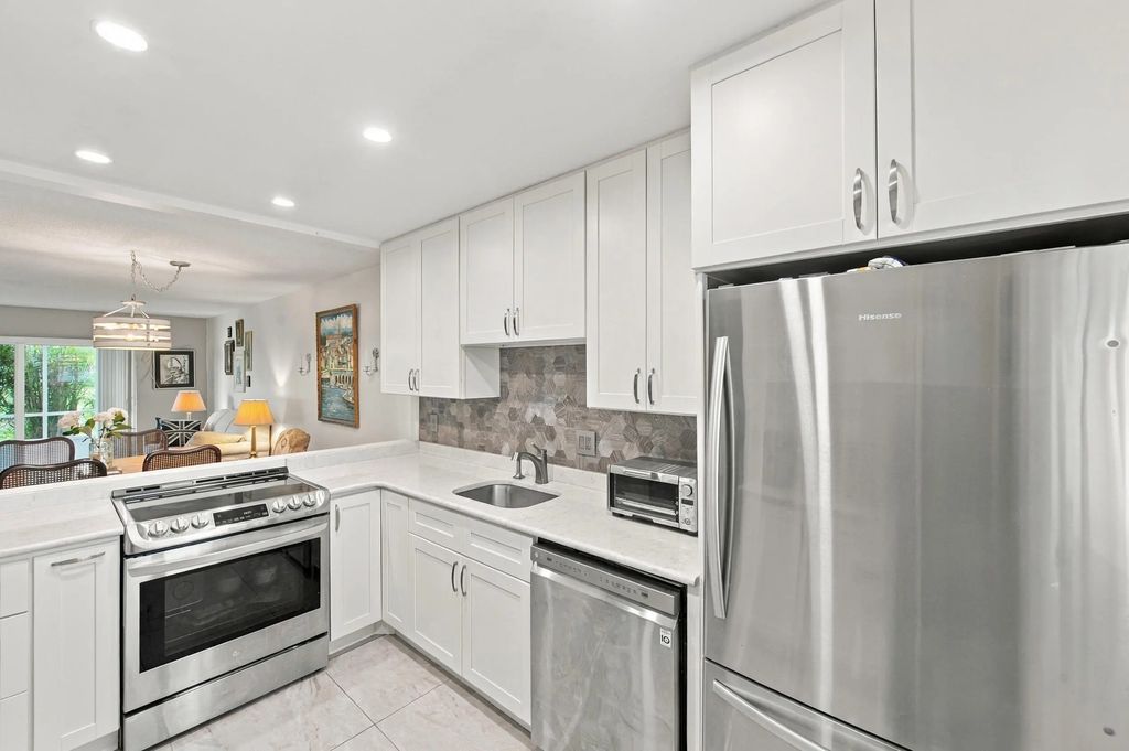 193 Lake Evelyn Drive, West Palm Beach