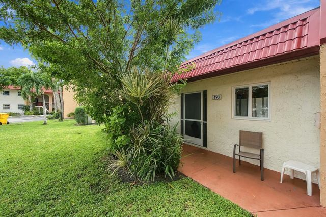 2 of 32 - 193 Lake Evelyn Drive, West Palm Beach, FL