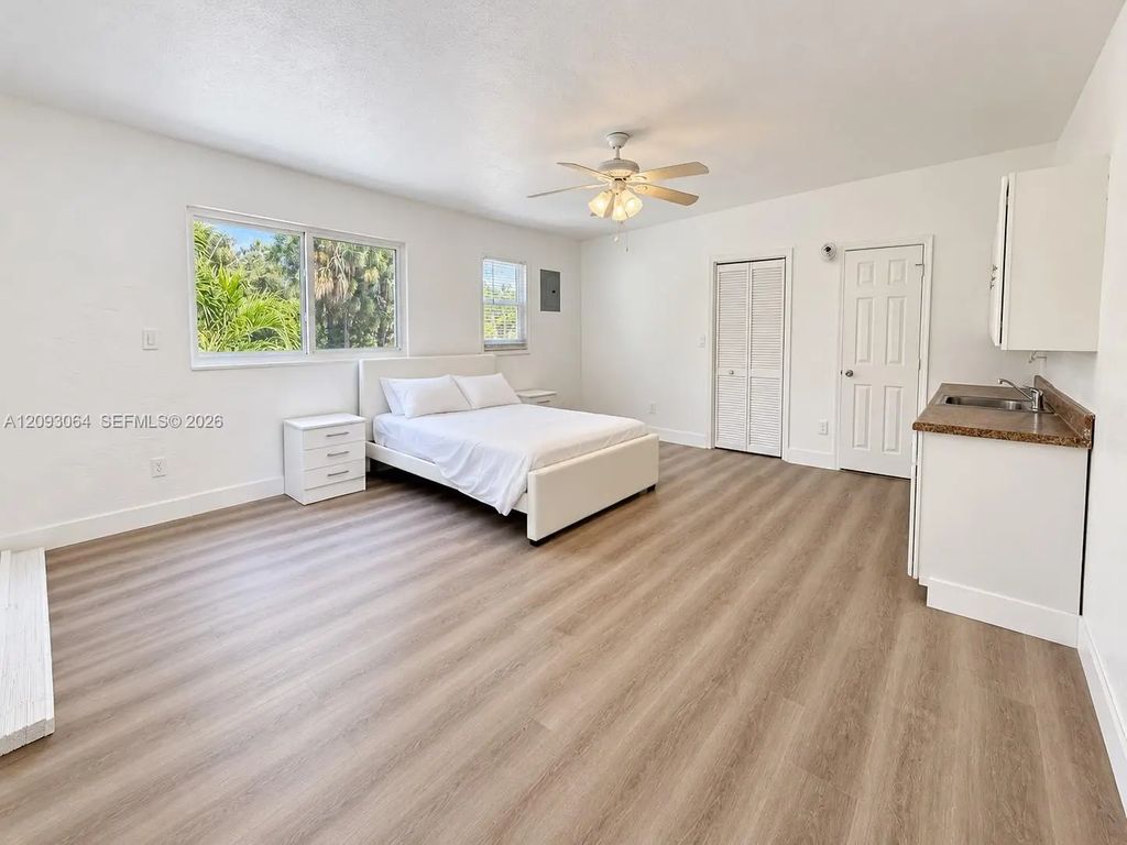 119 Nw 43rd Court #4b, Oakland Park