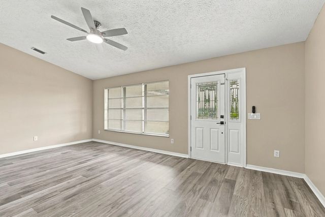 4 of 48 - 680 Sw Colleen Avenue, Port St. Lucie, FL