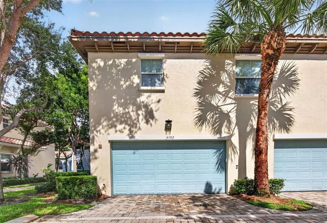 4182 Cascada Circle, Cooper City