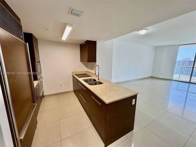2 of 25 - 485 Brickell Avenue #1809, Miami, FL