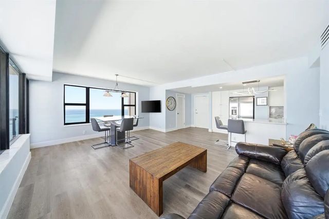 5 of 43 - 3800 Galt Ocean Drive #ph-14, Fort Lauderdale, FL