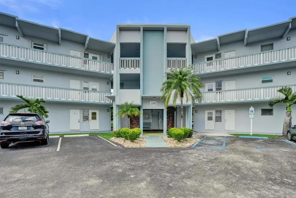 2200 Park Lane #unit 111, Hollywood