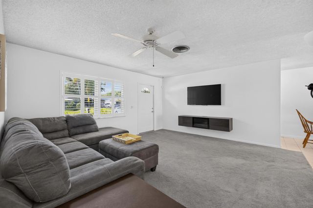 3 of 21 - 921 Se Flamingo Avenue, Stuart, FL