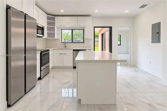 2 of 29 - 835 Nw 126th Street, North Miami, FL