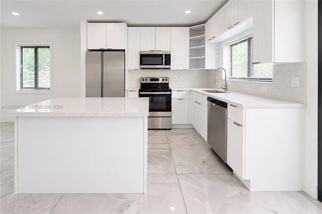 5 of 29 - 835 Nw 126th Street, North Miami, FL