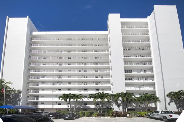 2 of 40 - 1391 S Ocean #803, Pompano Beach, FL