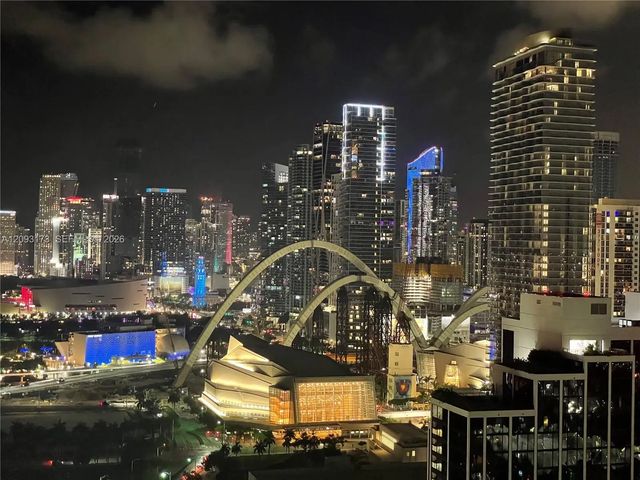 2 of 47 - 1750 N Bayshore Drive #2810, Miami, FL