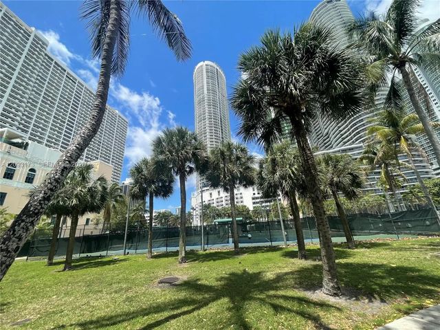 5 of 47 - 1750 N Bayshore Drive #2810, Miami, FL