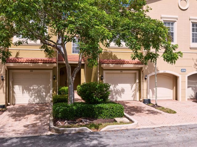 3 of 37 - 4930 Bonsai Circle #106, Palm Beach Gardens, FL