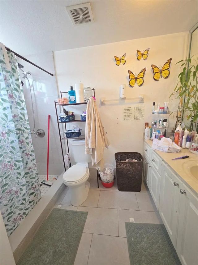5 of 16 - 7251 Nw 174th Terrace #102, Hialeah, FL
