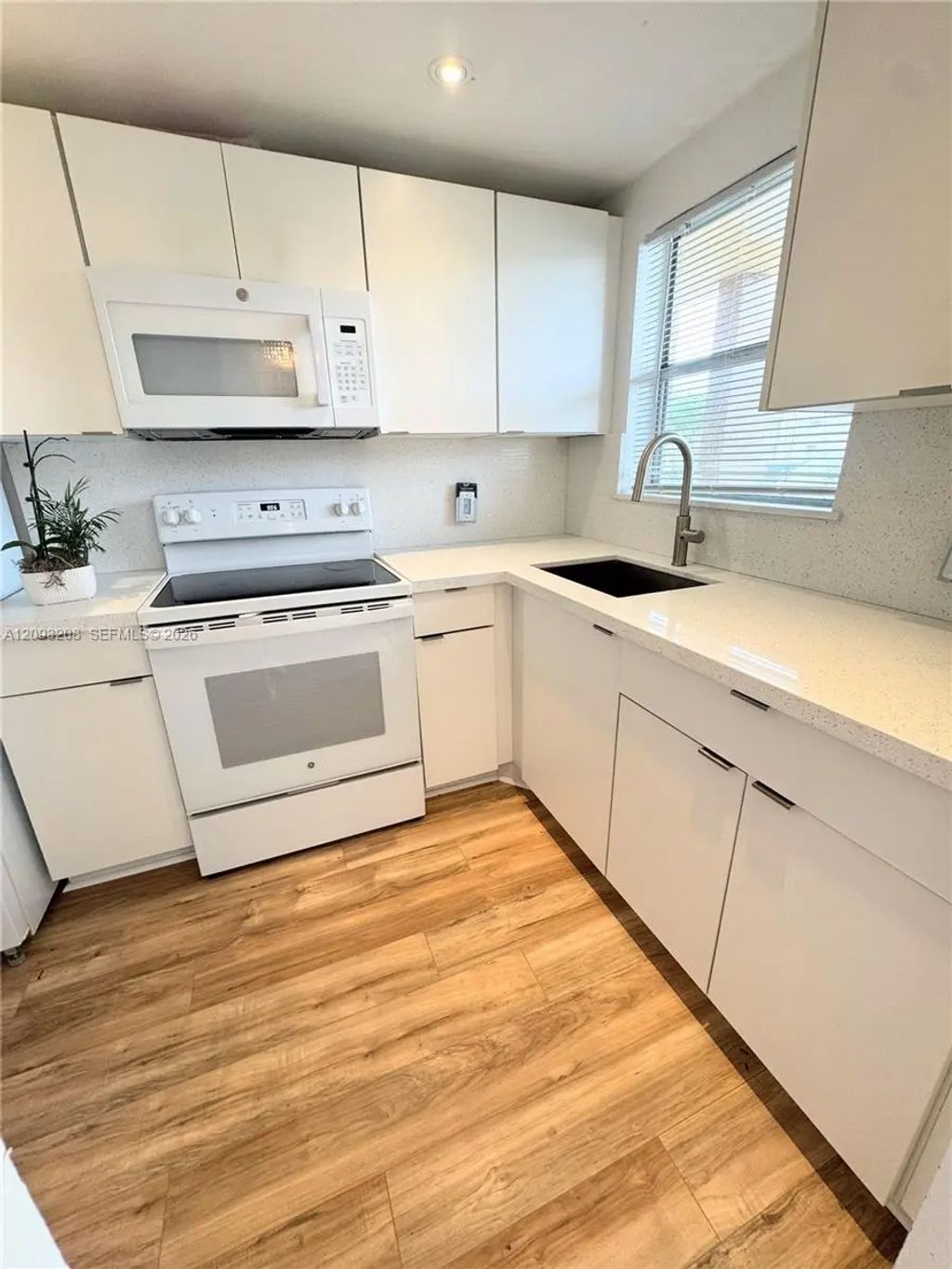 8500 Sunrise Lakes Boulevard #103, Sunrise