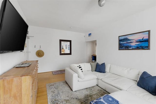 3 of 26 - 1005 Meridian Avenue #8, Miami Beach, FL