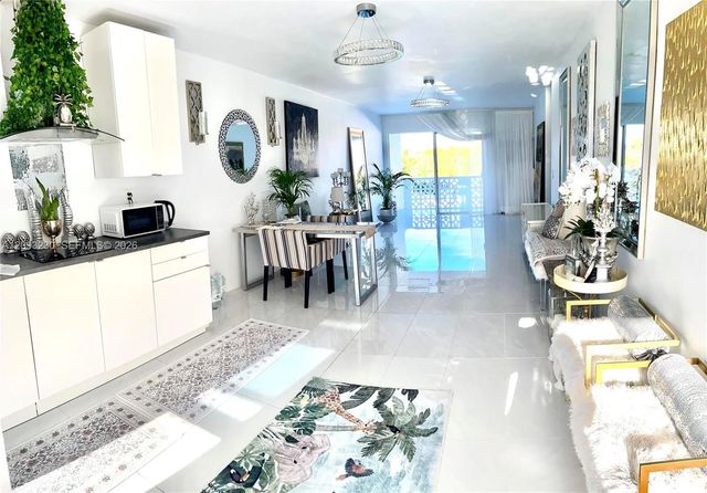 2 of 39 - 13105 Ixora Court #302, North Miami, FL