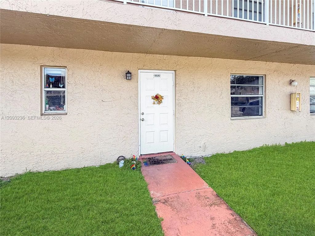 9926 Twin Lakes Drive #7-d, Coral Springs