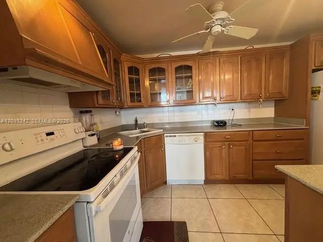3 of 18 - 1400 S Ocean Drive #304, Hollywood, FL