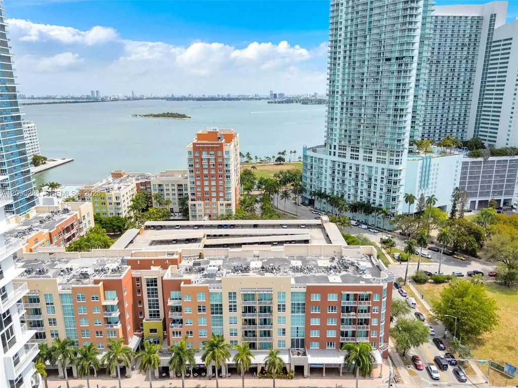 2001 Biscayne Boulevard #3212, Miami