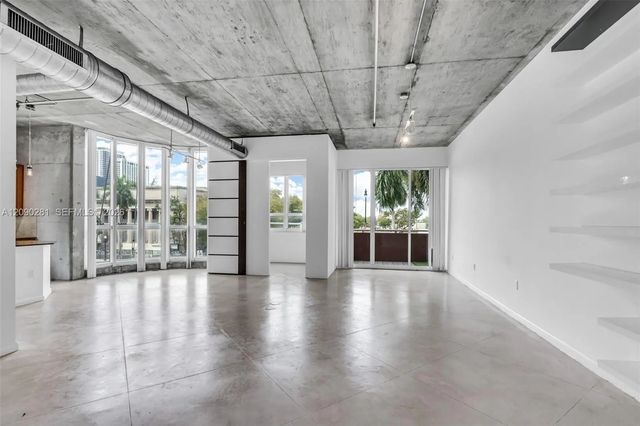 3 of 44 - 2001 Biscayne Boulevard #3212, Miami, FL