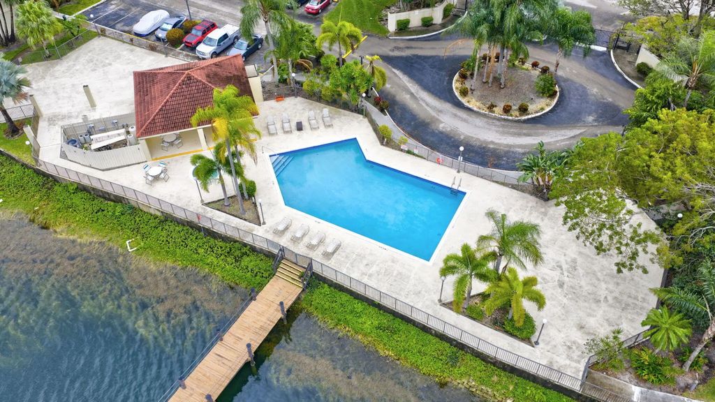 117 Lake Emerald Drive #408, Oakland Park