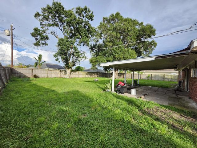 4 of 8 - 453 Se Asbury Lane, Port St. Lucie, FL