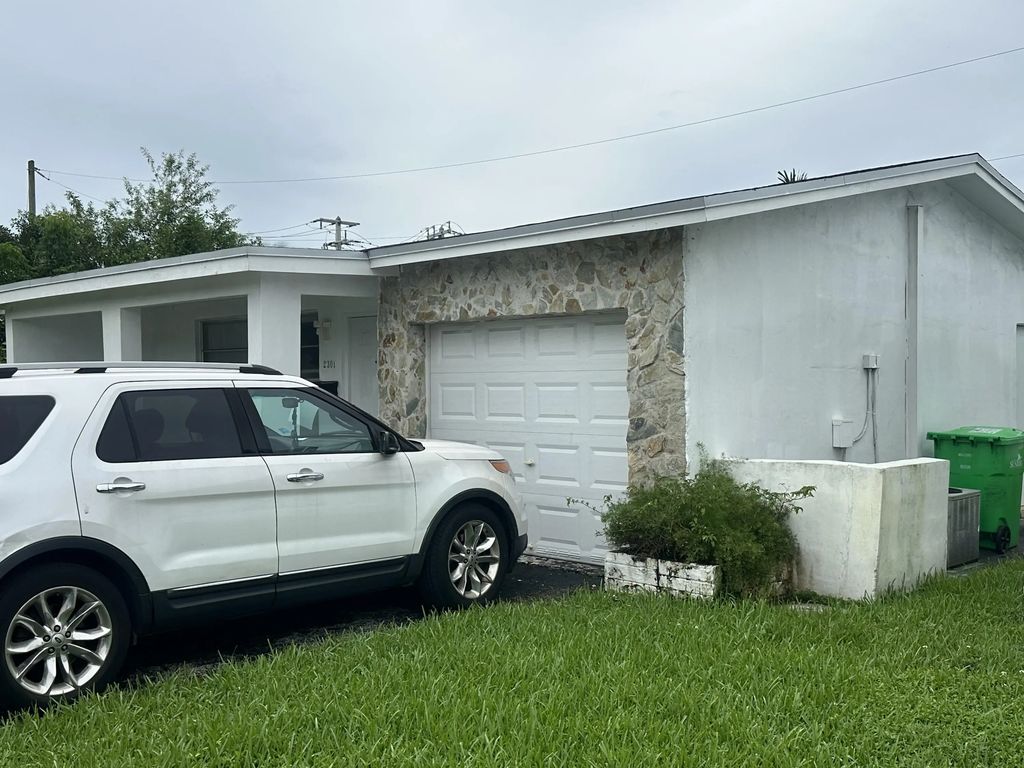 2301 Nw 81st Terrace, Sunrise