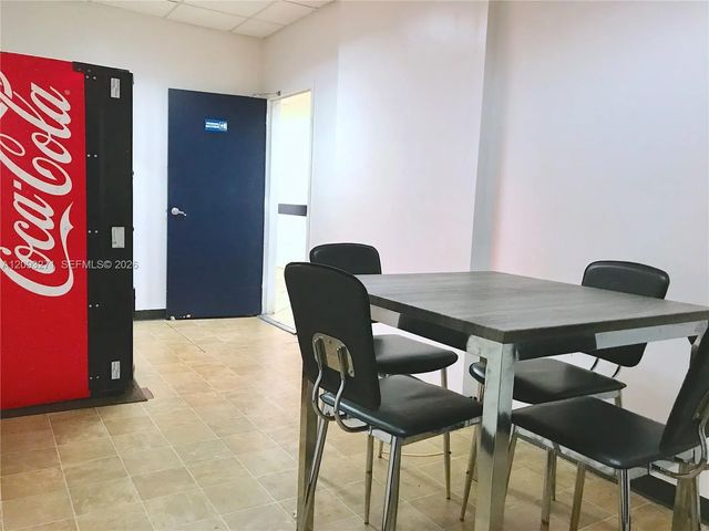 5 of 5 - 7500 Nw 25th Street #202, Miami, FL