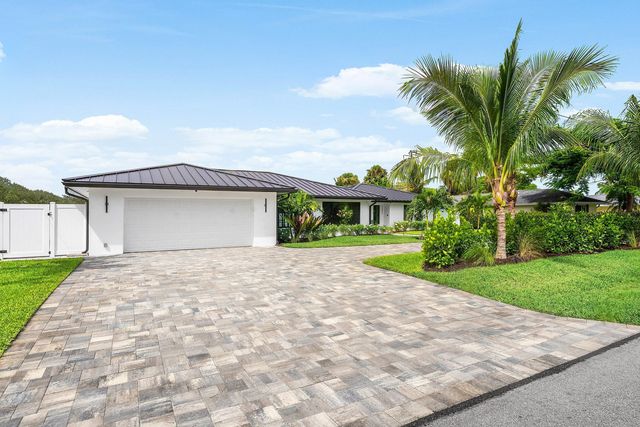 3 of 33 - 111 Fairview W, Tequesta, FL