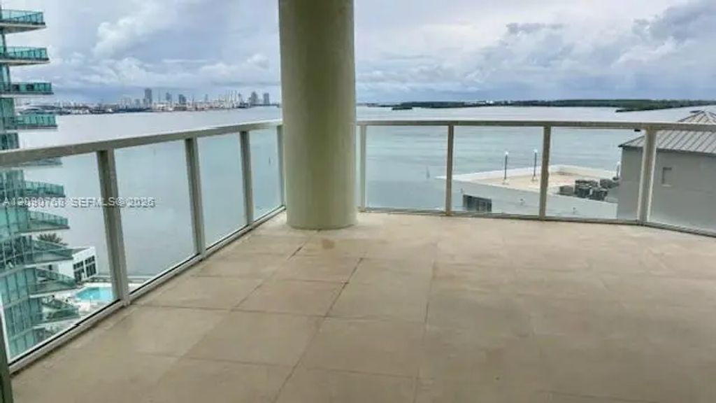 218 Se 14th Street #1901, Miami