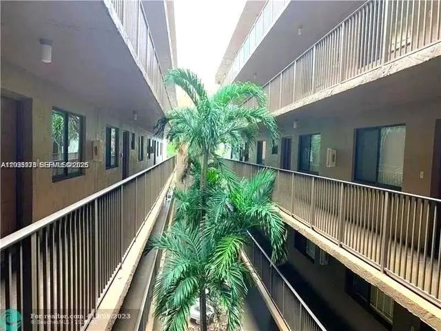 3 of 18 - 8020 Hampton Boulevard #309, North Lauderdale, FL