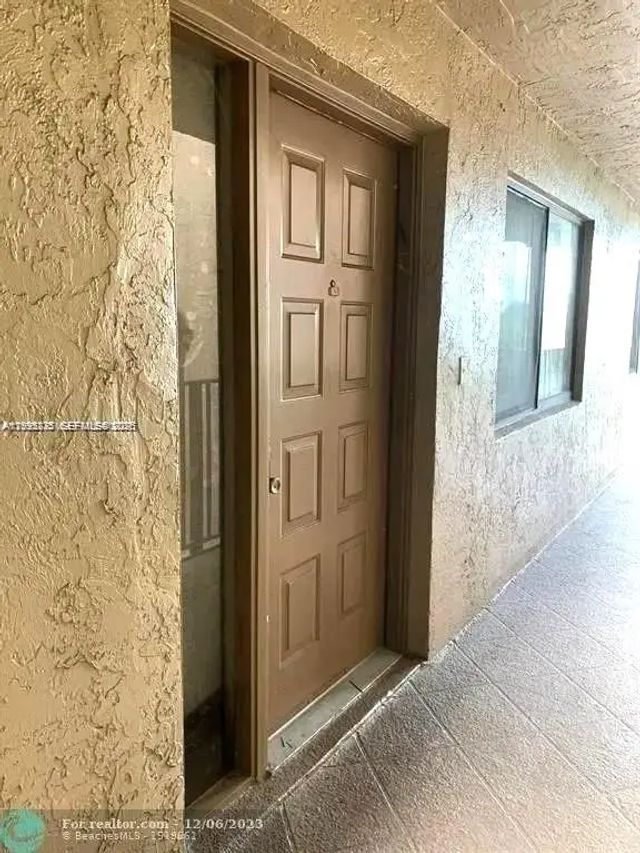 4 of 18 - 8020 Hampton Boulevard #309, North Lauderdale, FL