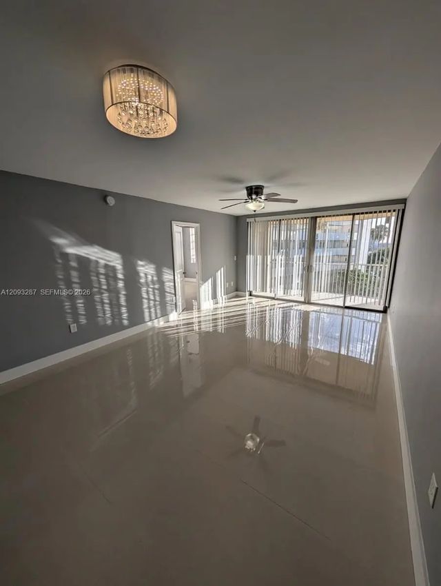 3 of 9 - 1750 Ne 191st Street #622-3, Miami, FL