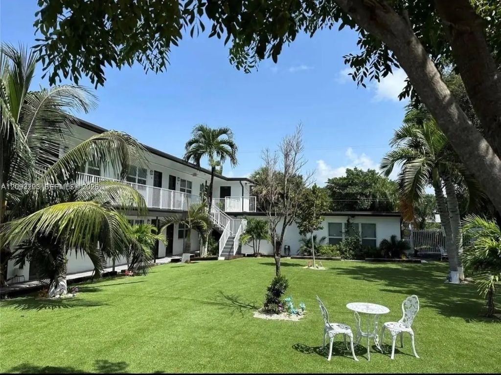 1821 Thomas Street #8, Hollywood