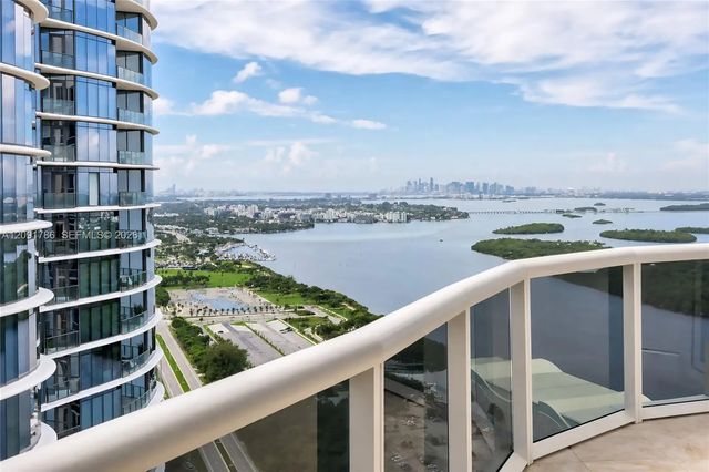 5 of 60 - 15811 Collins Avenue #4007, Sunny Isles Beach, FL