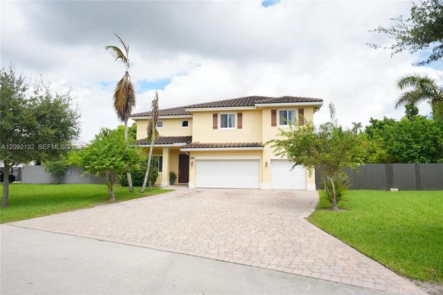 2 of 17 - 13261 Sw 209th Street, Miami, FL