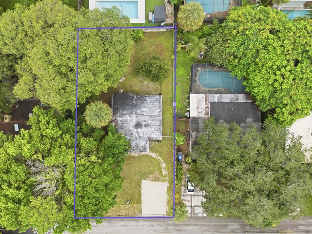 3 of 20 - 1725 Sw 14th Court, Fort Lauderdale, FL
