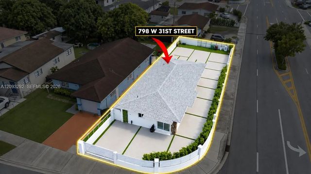 798 W 31st Street, Hialeah
