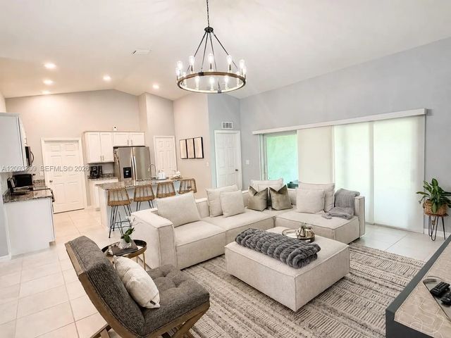 4 of 25 - 1409 Sw 19th Place, Cape Coral, FL