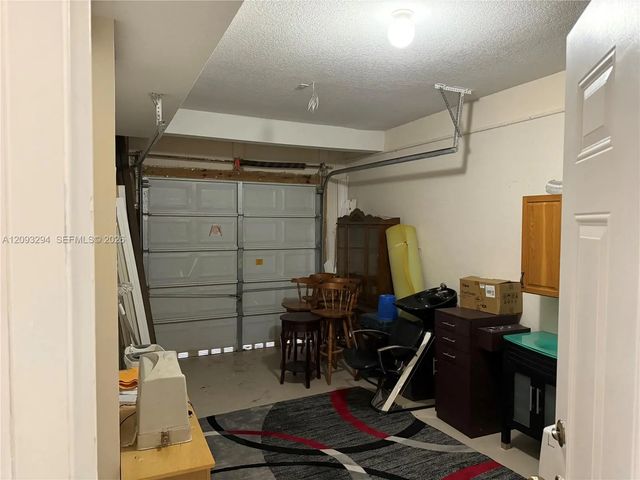 5 of 31 - 4481 Nw 163rd Street, Miami Gardens, FL