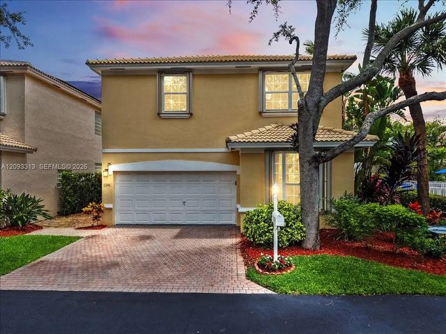 2 of 24 - 1241 Grant Street, Hollywood, FL