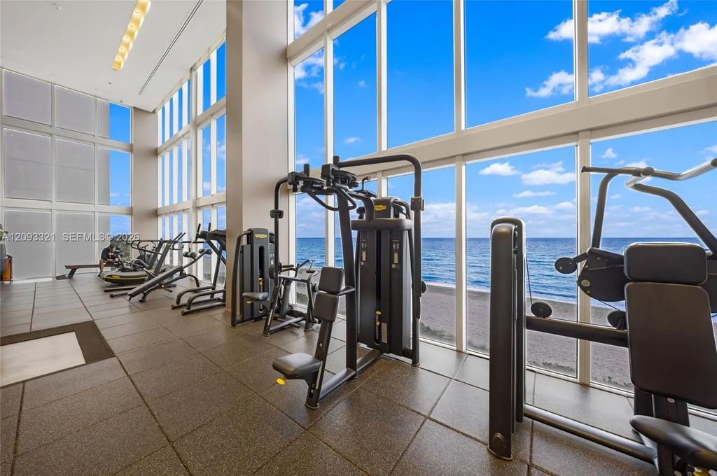 1830 S Ocean Drive #2808, Hallandale Beach