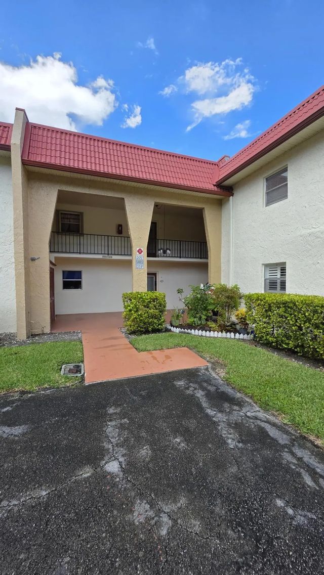 2 of 11 - 319 Lake Frances Drive, West Palm Beach, FL