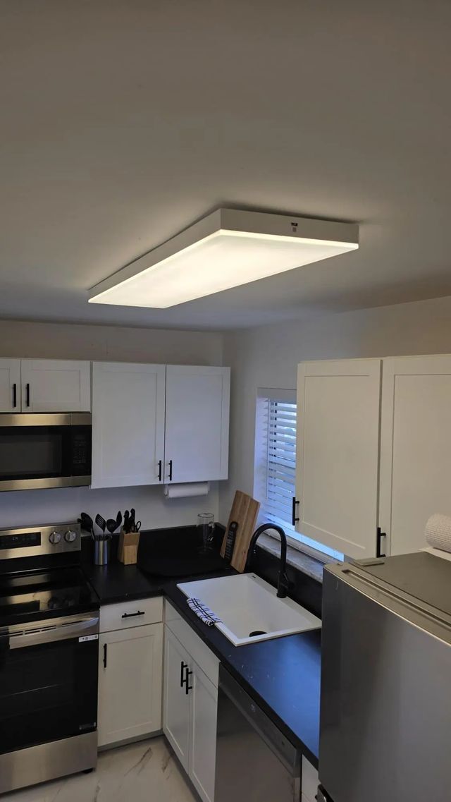 4 of 11 - 319 Lake Frances Drive, West Palm Beach, FL