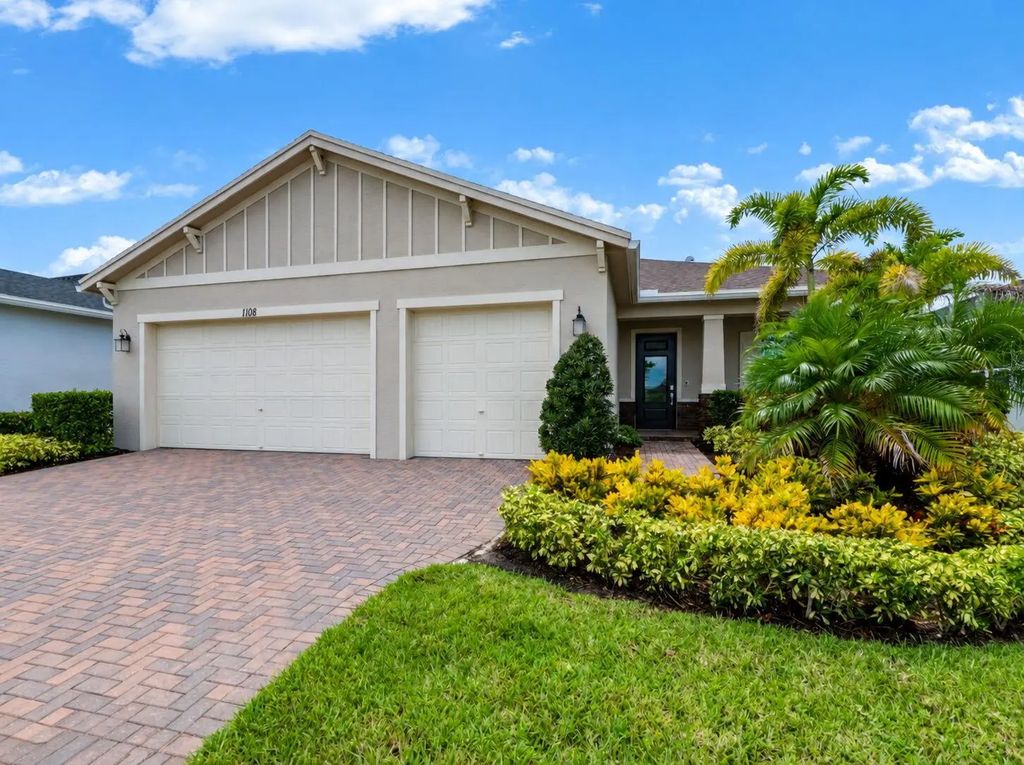 1108 Se Woodbine Road, Port St. Lucie