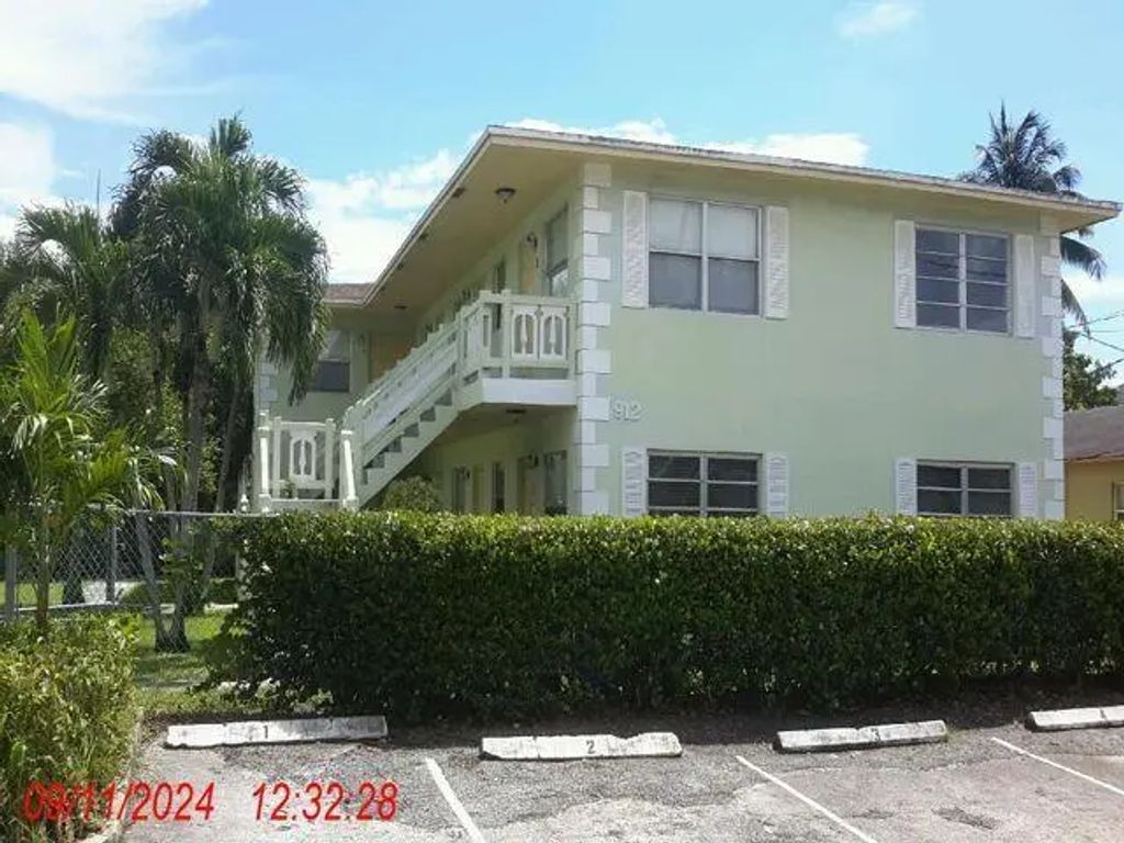 912 Sw 15th Terrace #1-4, Fort Lauderdale